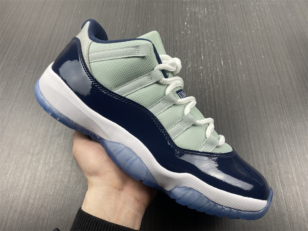 Jordan 11 Retro Low Georgetown 528895-007