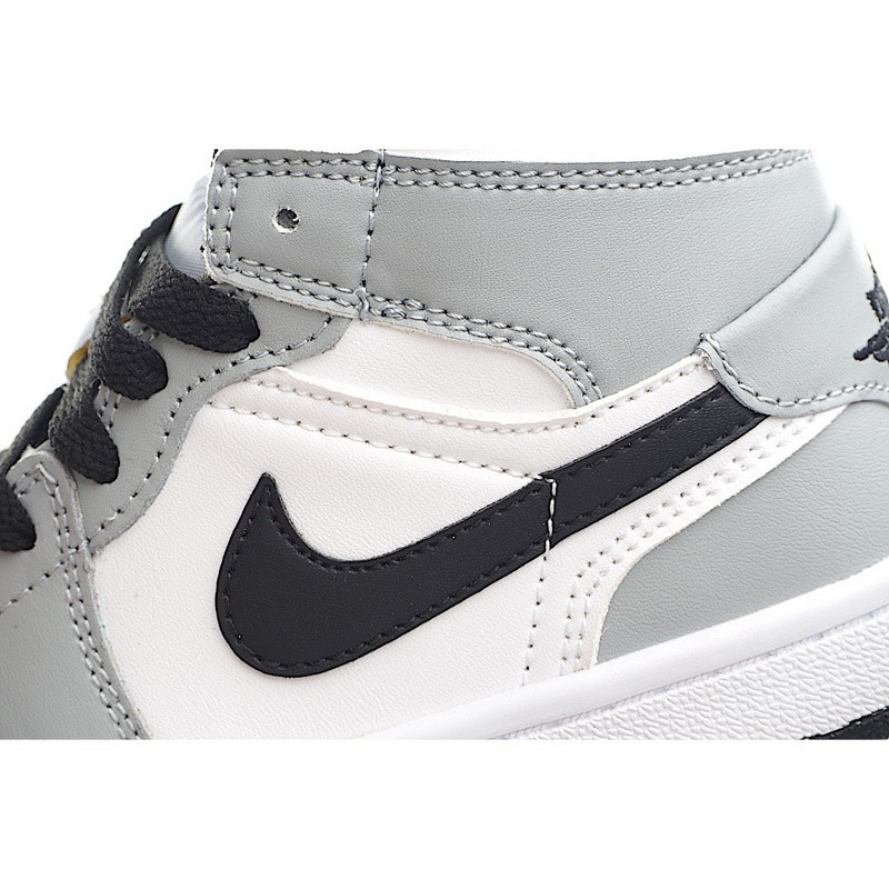 AIR JORDAN 1 KIDS SHOES