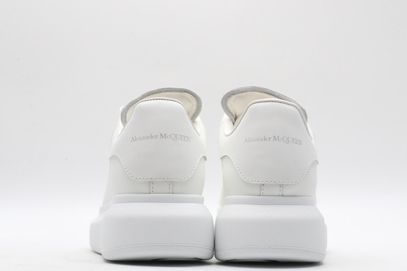 ALEXANDER MCQUEEN SNEAKER