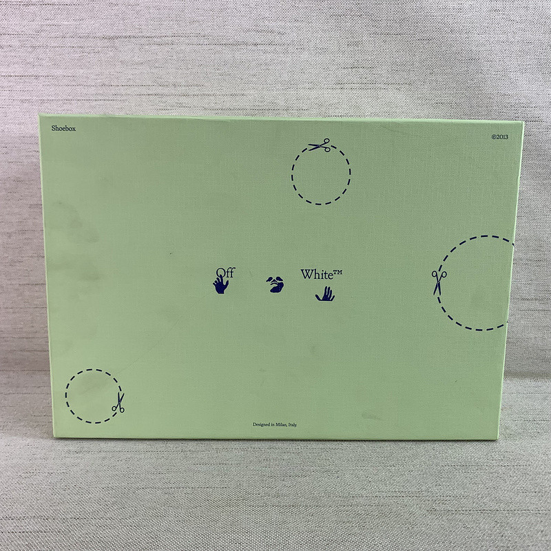 Off-White c/o Virgil Abloh