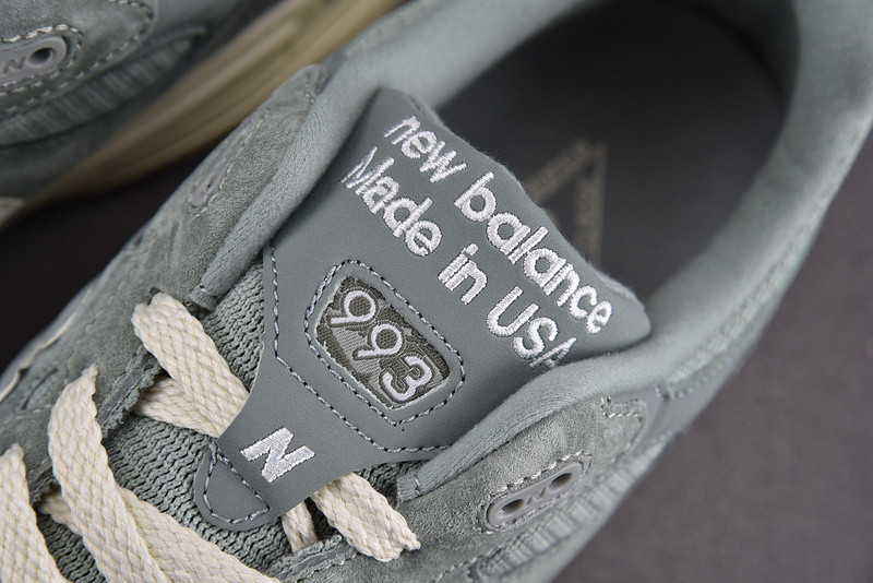 New Balance 993 MiUSA Kith Pistachio MR993KH1