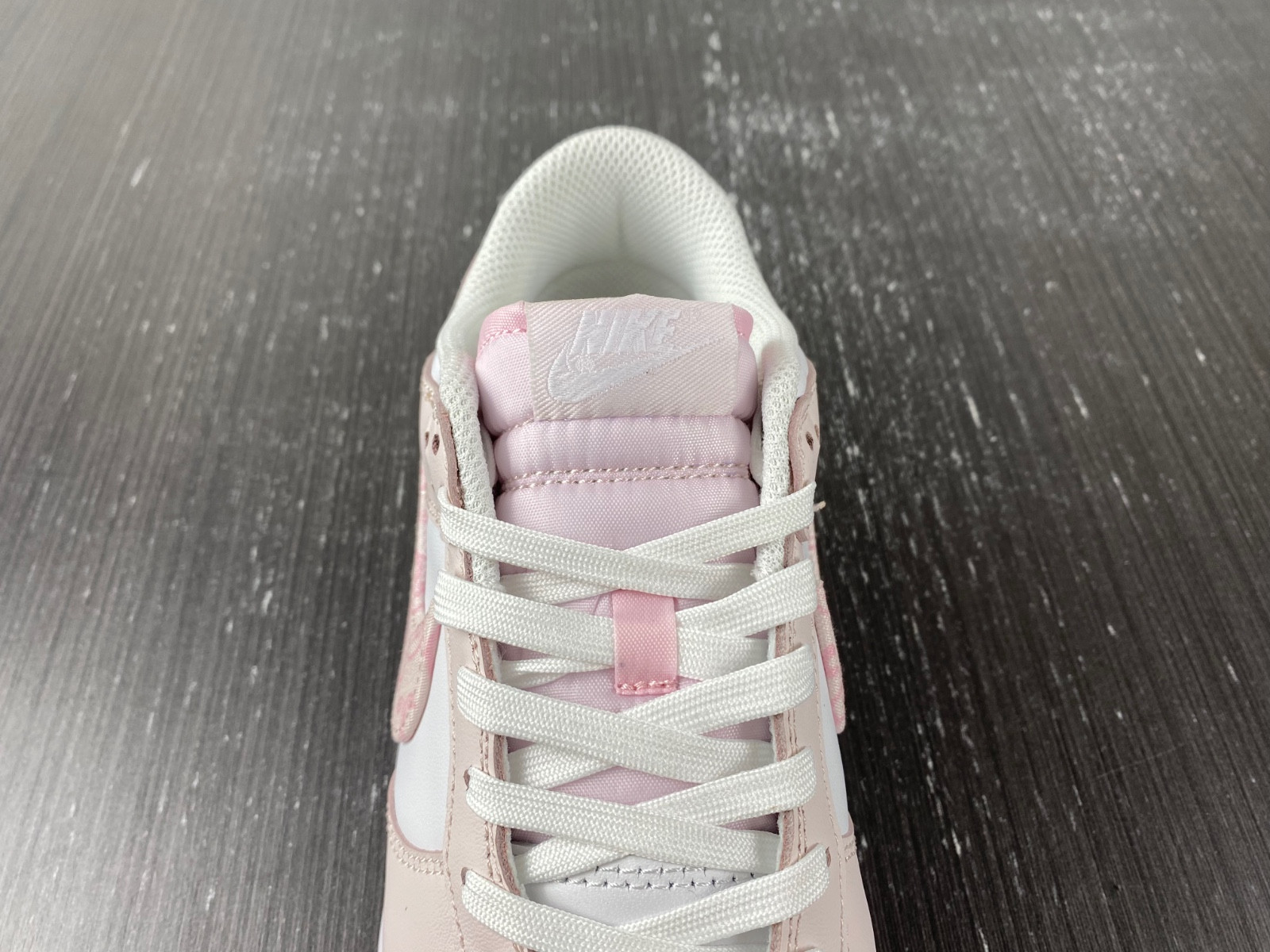 Nike Dunk Low "Pink Paisley" FD1449-100