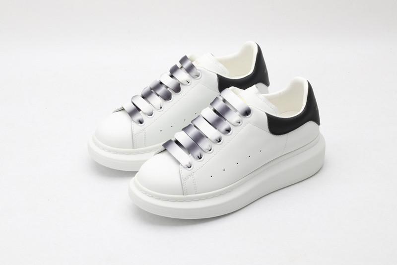 ALEXANDER MCQUEEN SNEAKER