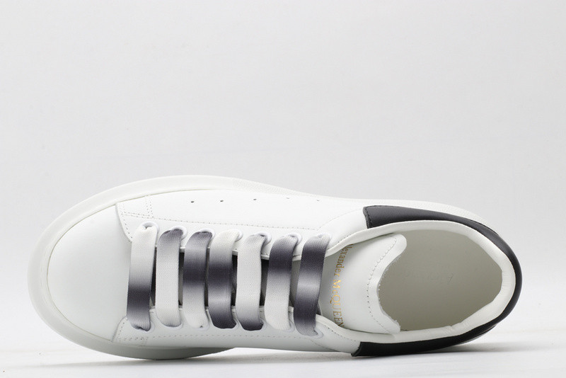 ALEXANDER MCQUEEN SNEAKER