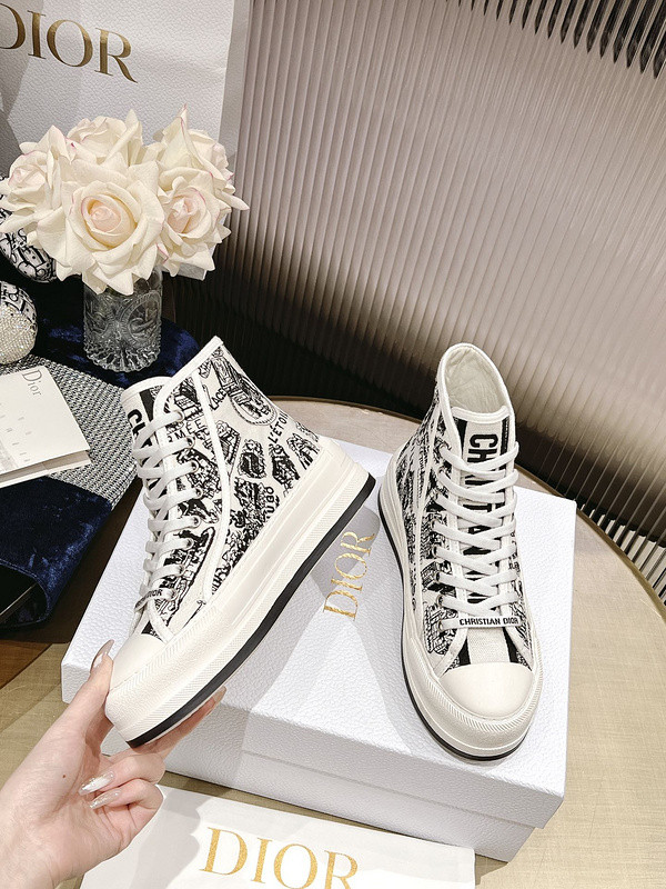 D B23 HIGH-TOP SNEAKERS