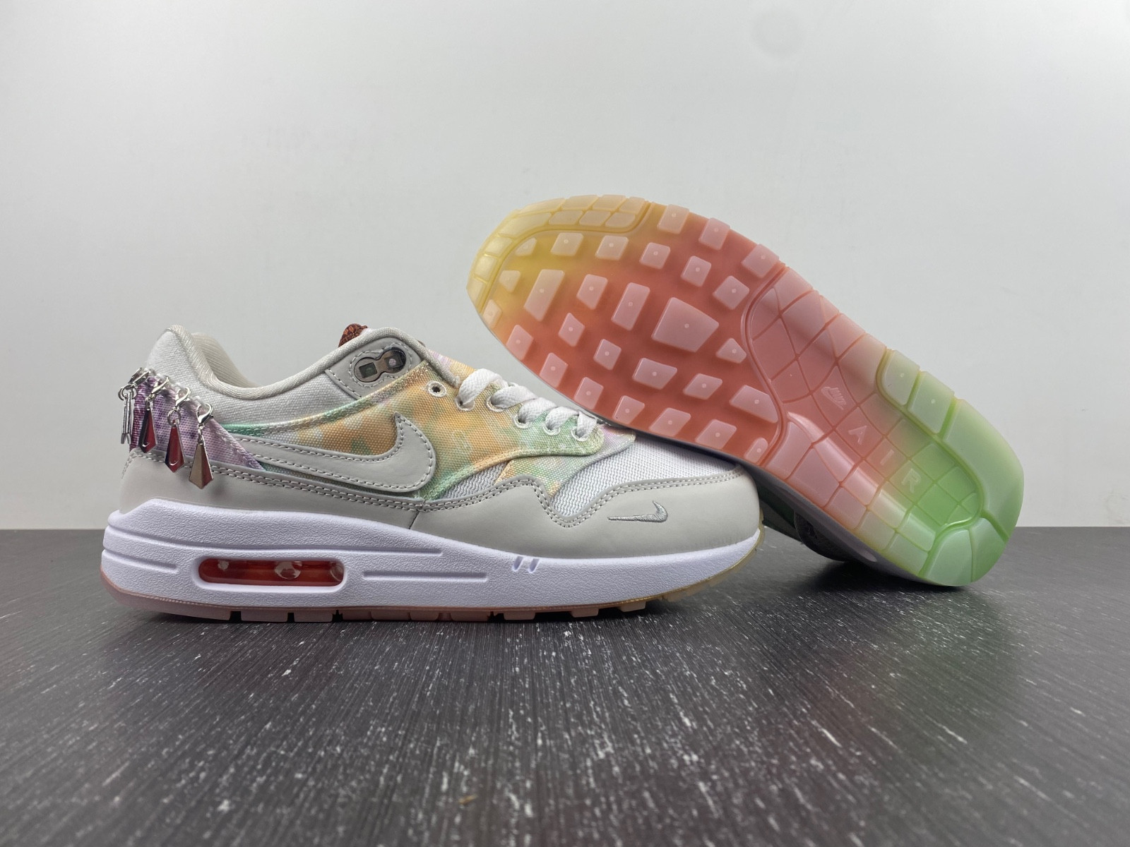 Nike Air Max 1 Metal Charms FJ7734-101