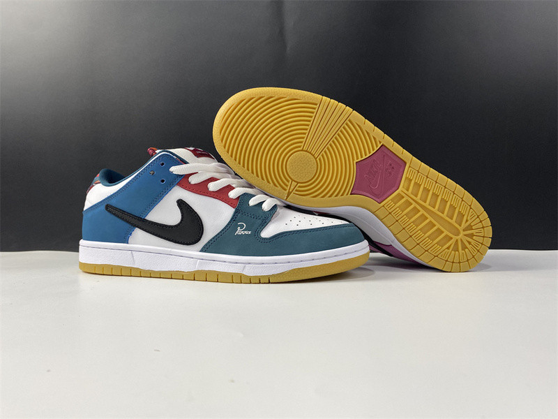 PARRA X NIKE SB DUNK LOW DH7695-100