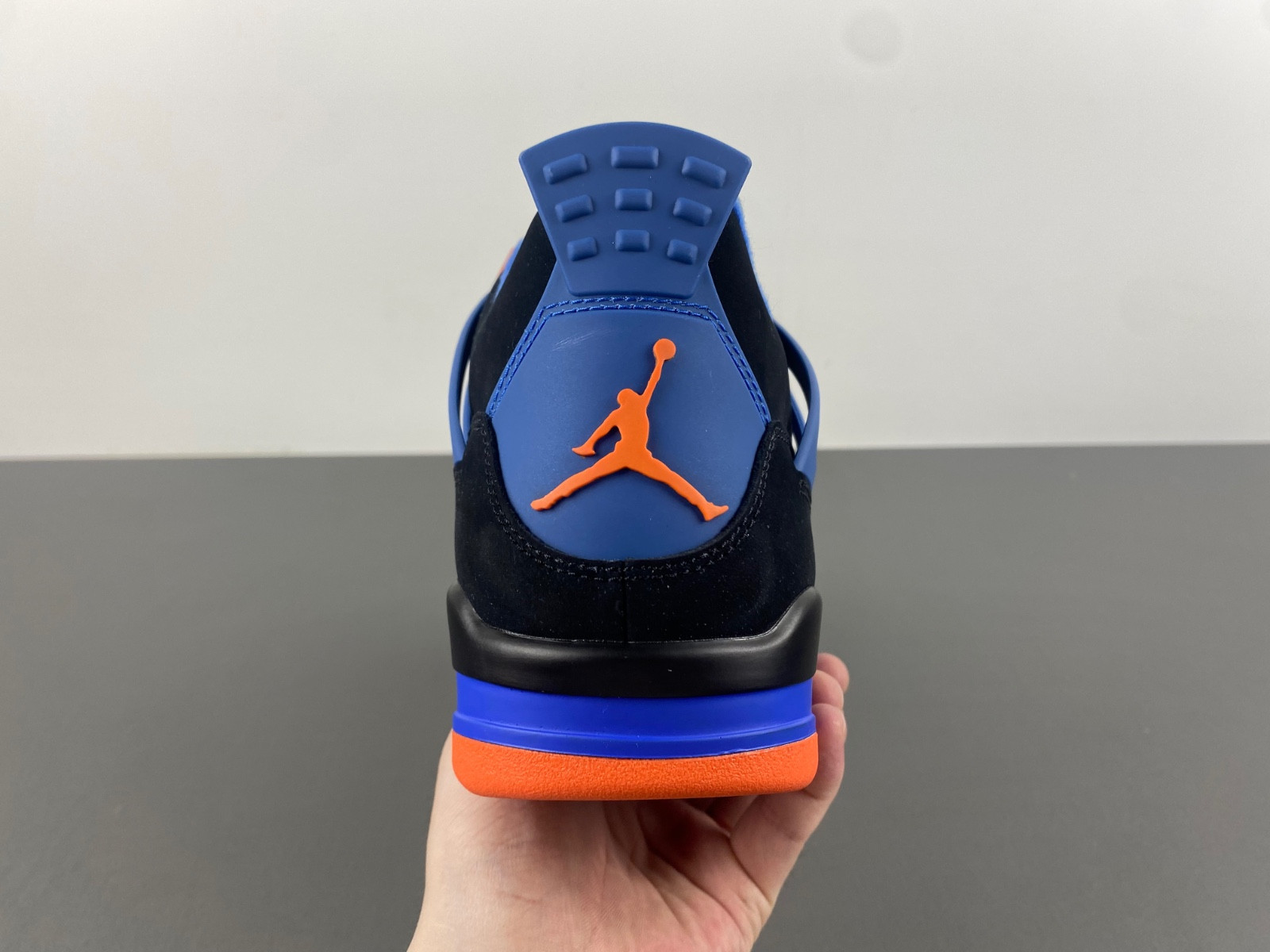Air Jordan 4 Retro