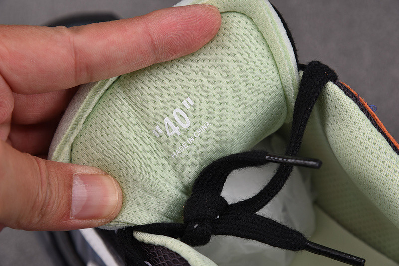 OW C/O ODSY-1000 SPORTS SHOES