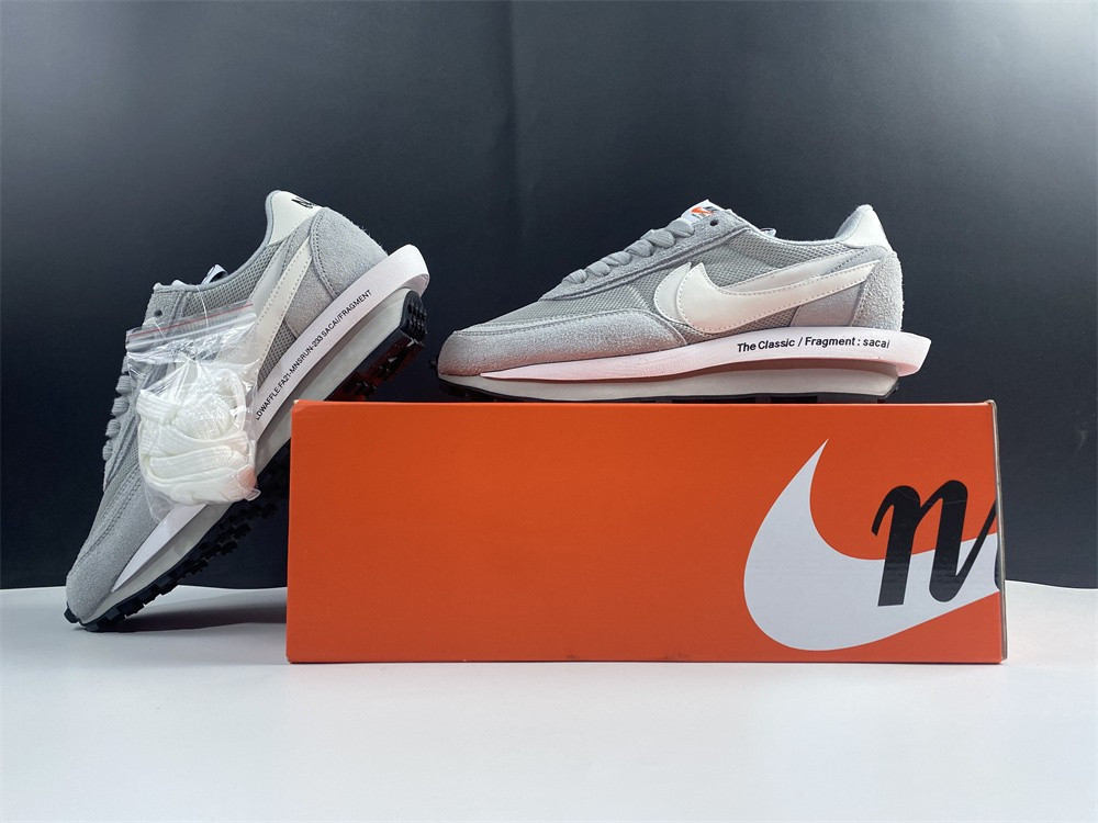 FRAGMENT X SACAI X NIKE LDV WAFFLE “GREY / WHITE” DH2684-001