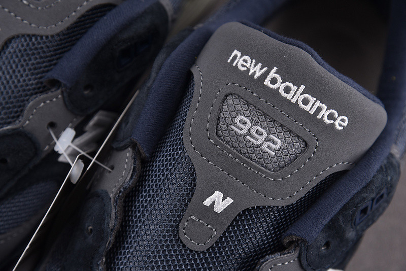 NEW BALANCE M992GG "MADE IN USA"