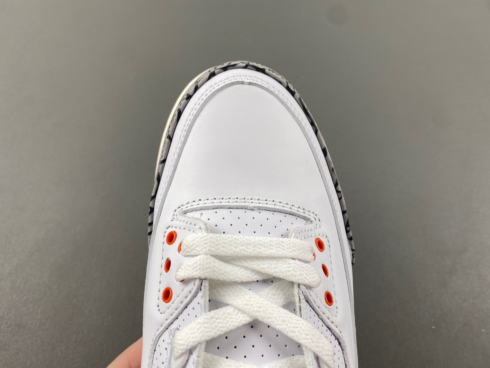 Air Jordan 3 WMNS Georgia Peach CK9246-121