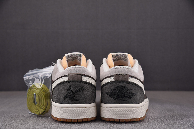 Air Jordan 1 Low SNKRS Day Korea FD0399-004