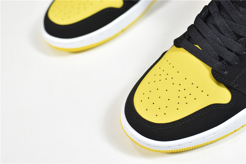 Air Jordan 1 Mid AJ1 852542-071