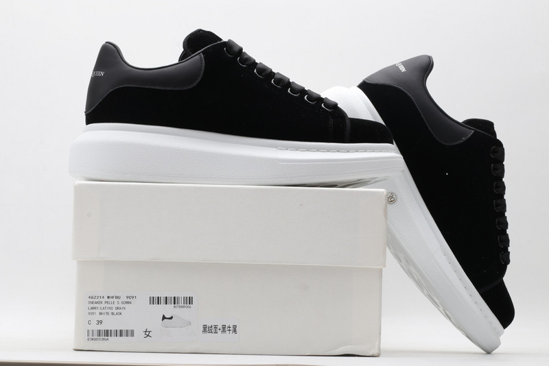 ALEXANDER MCQUEEN SNEAKER