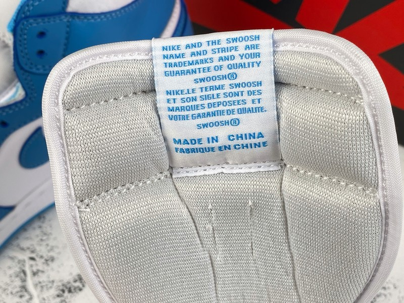 Air Jordan 1 Retro High OG “UNC” 555088-117