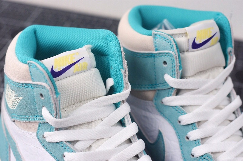 Air Jordan 1 Retro High Turbo Green 555088-311