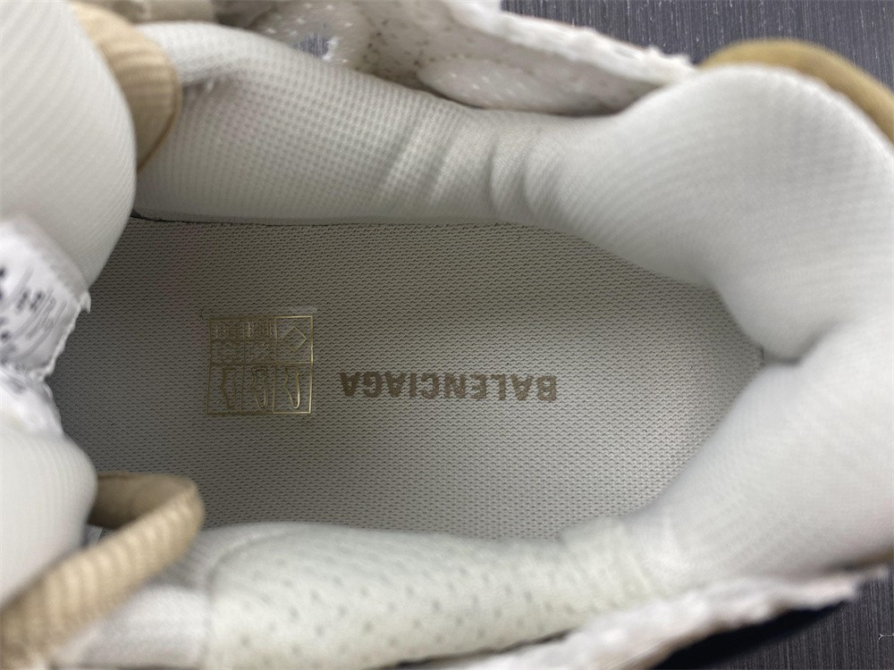 Ba*len*cia*ga runner 677403-w3rn1-1125