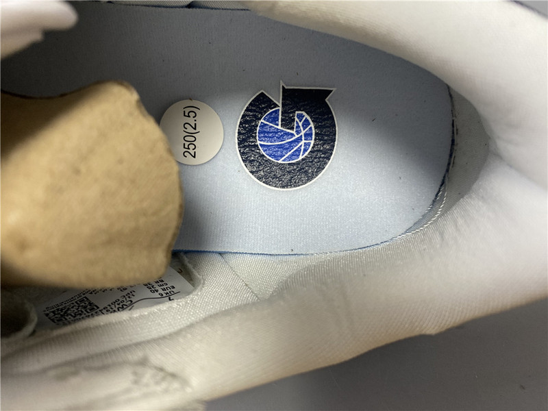 Air Jordan 1 Low SE CW8576-200