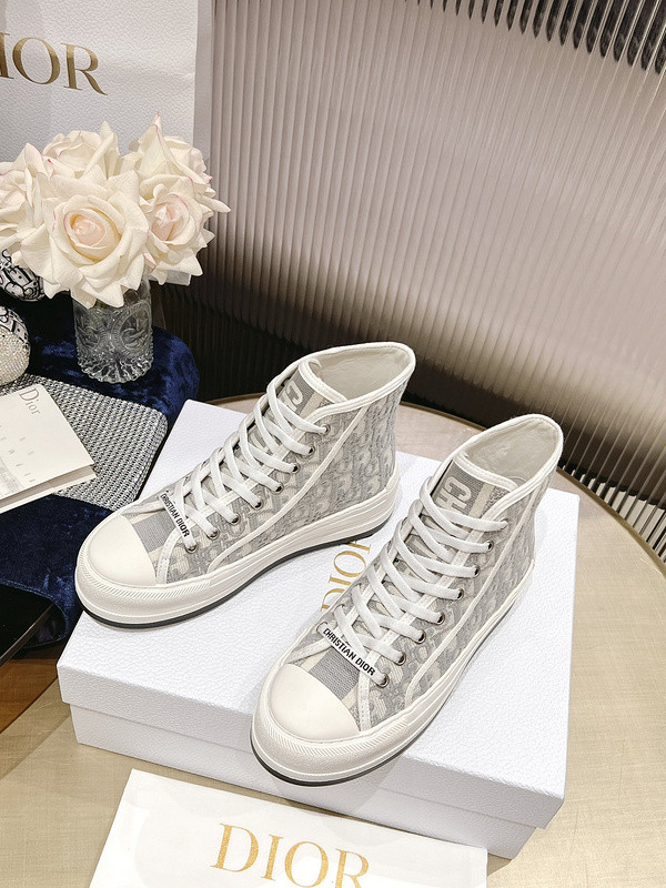 D B23 HIGH-TOP SNEAKERS