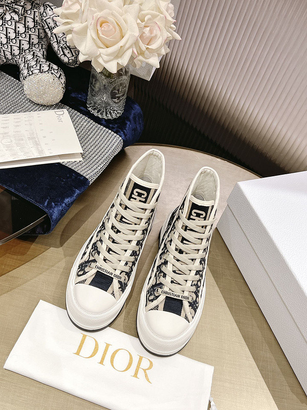D B23 HIGH-TOP SNEAKERS