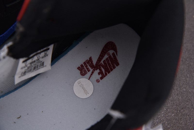 AIR JORDAN 1 RETRO HIGH OG TOP 3 555088-026