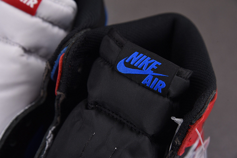 AIR JORDAN 1 RETRO HIGH OG TOP 3 555088-026