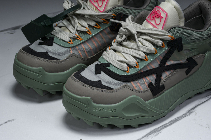 OW C/O ODSY-1000 SPORTS SHOES