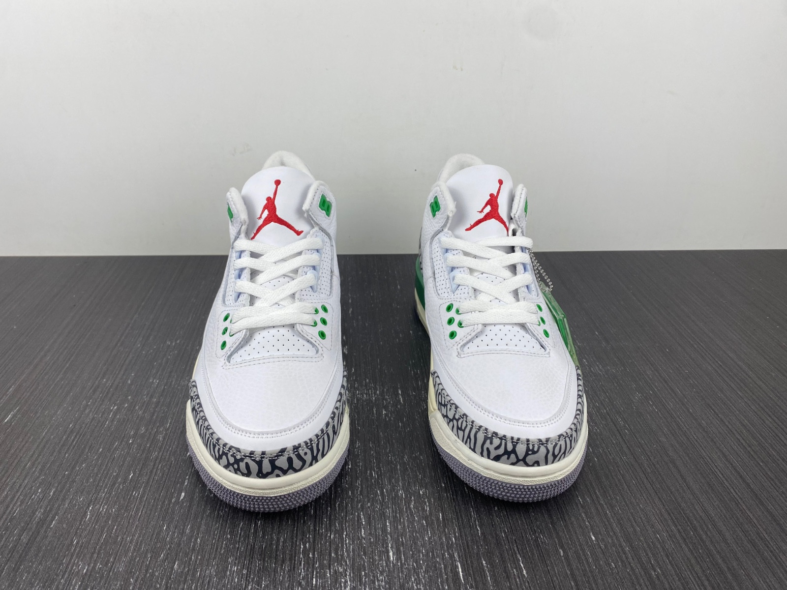 Air Jordan 3 Lucky Green WMNS CK9246-136